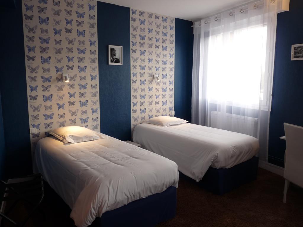Hotel Patton Avranches Bagian luar foto