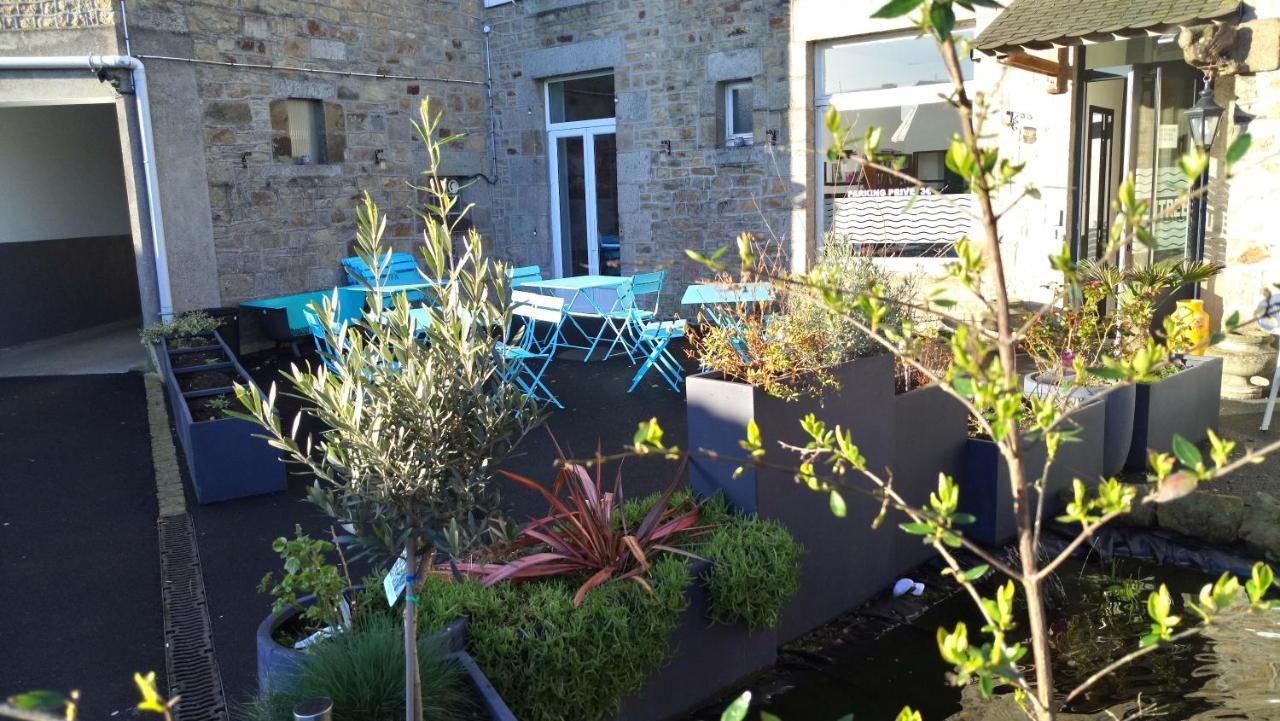 Hotel Patton Avranches Bagian luar foto